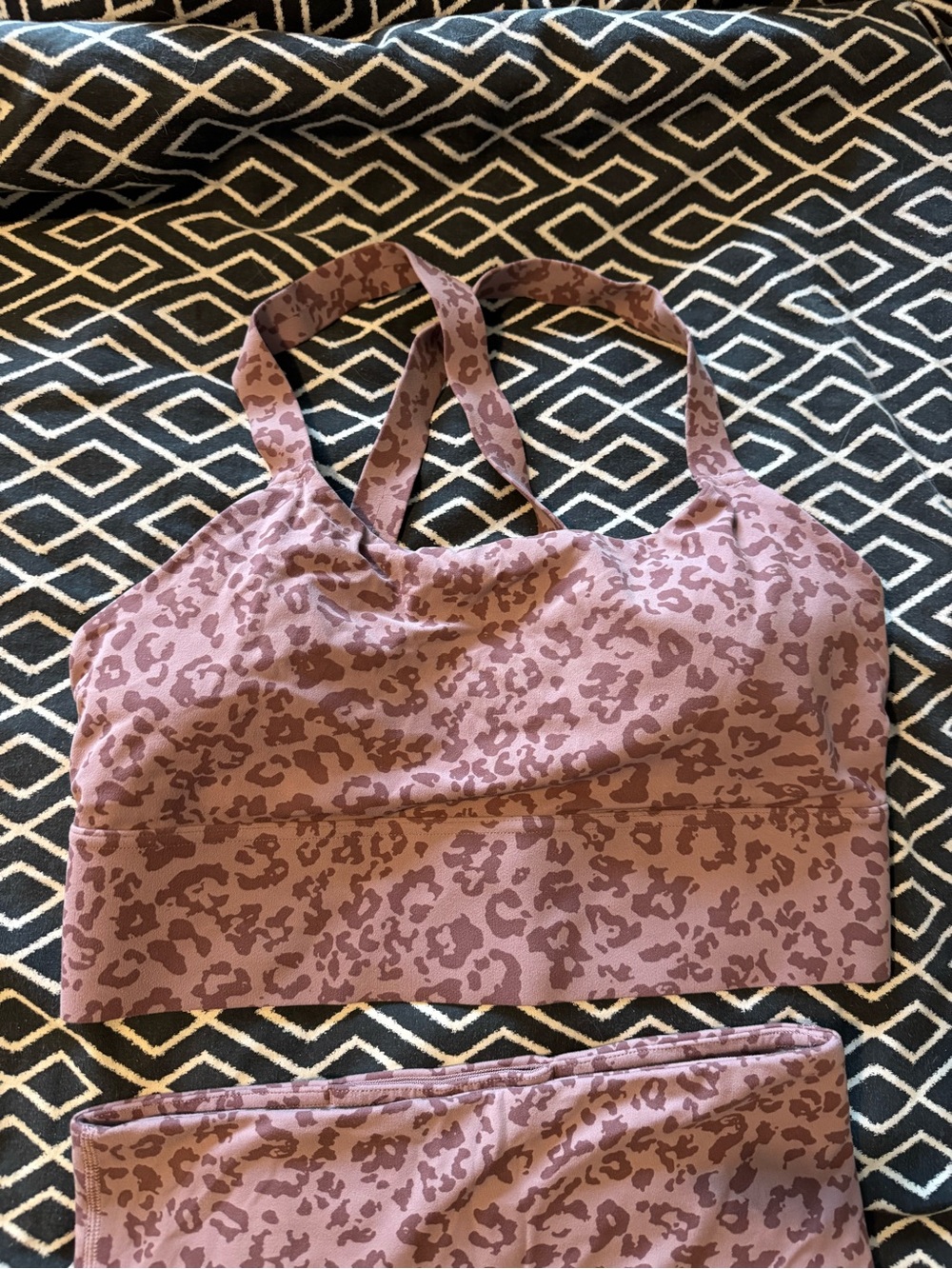 Athleta Mauve Pink Leopard Print Sports Bra and Legging Set - Picture 3 of 8